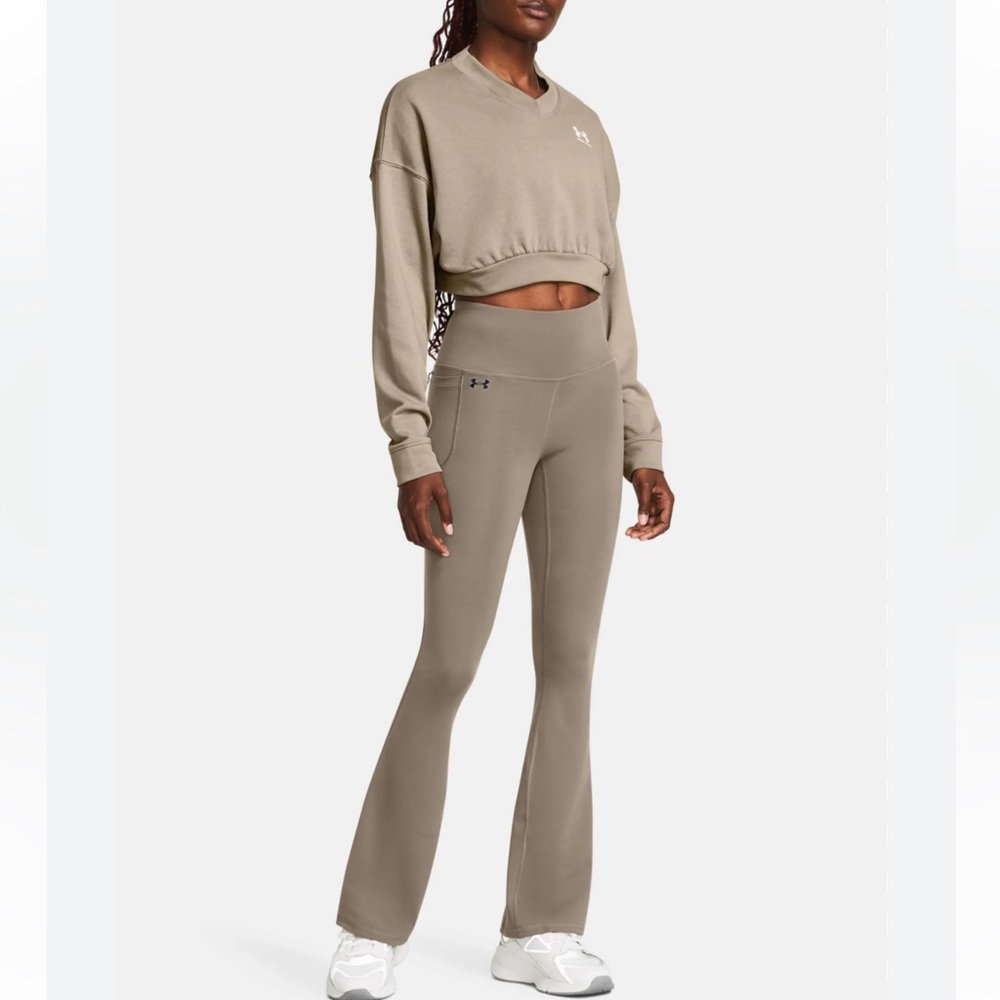 Under Armour Women's Tan High-Waisted flare leg‎ pants size medium